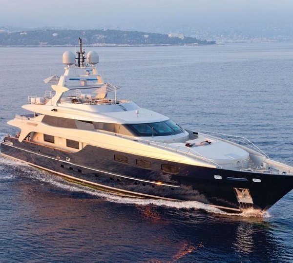 Yacht SOFIA 3 , Baglietto | CHARTERWORLD Luxury Superyacht Charters